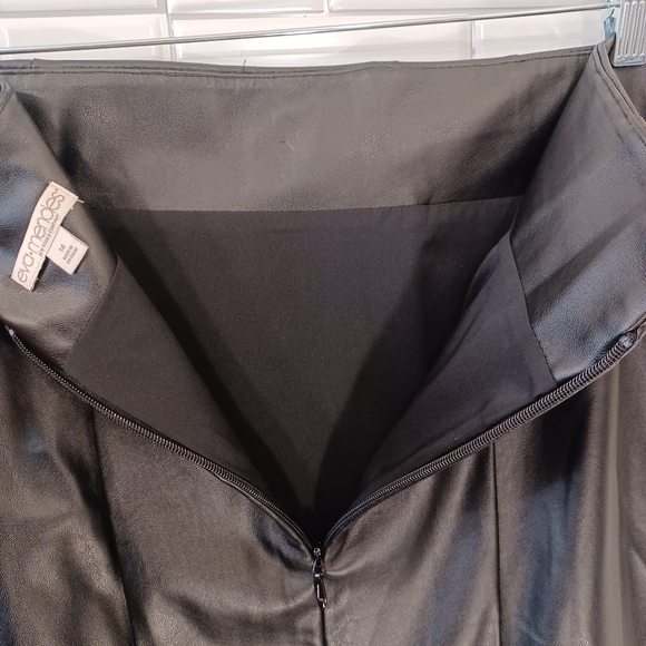 NY&C Eva Mendes faux leather skirt size 14 - Picture 3 of 4